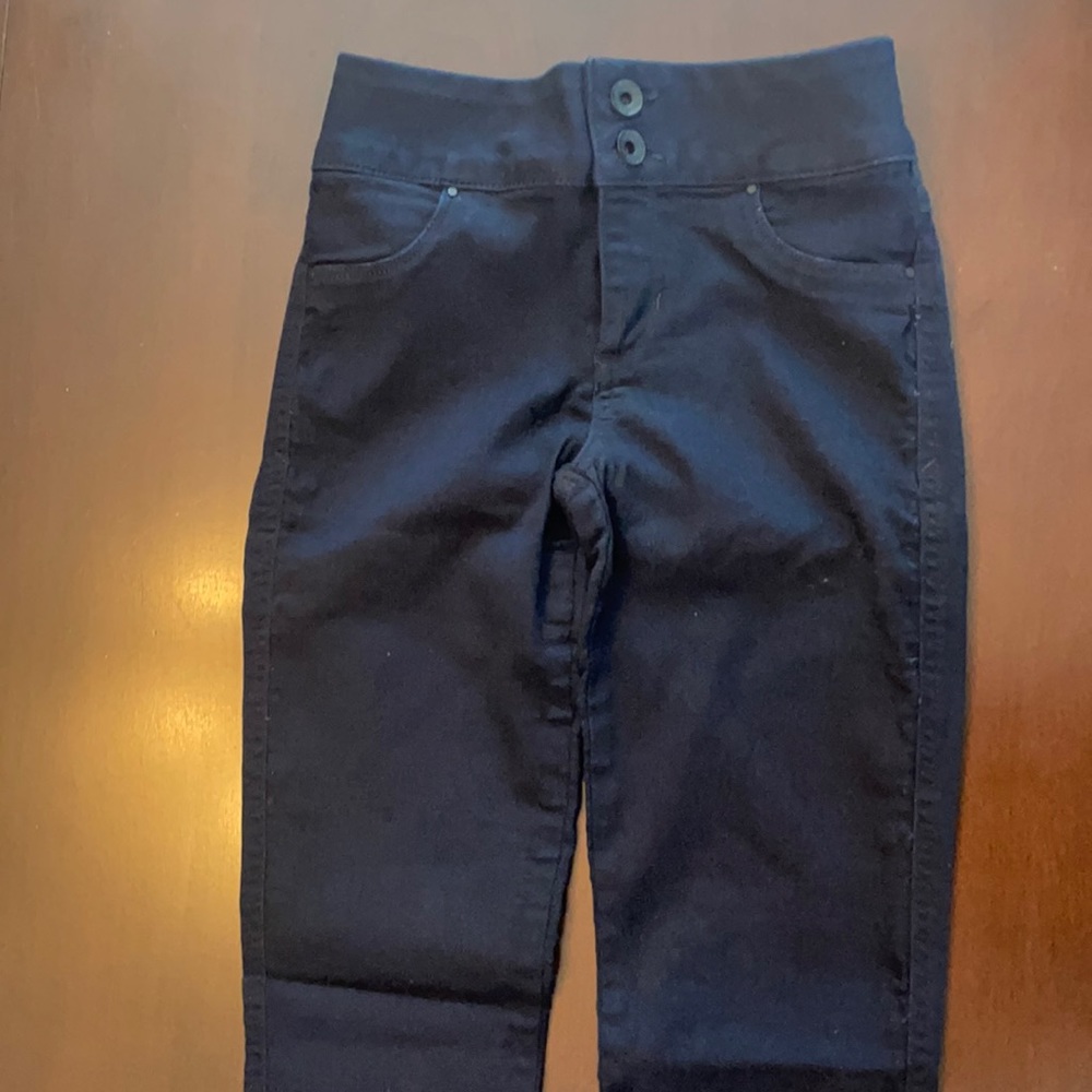 Guess Dark Navy Jeans EUC Size 24 Like new!!
